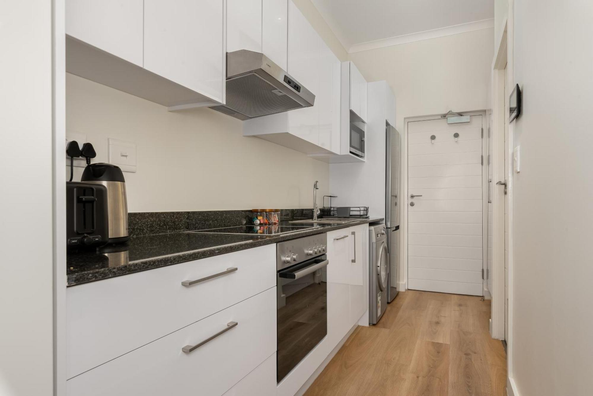 Newlands Peak Aparthotel By Totalstay Kaapstad Buitenkant foto